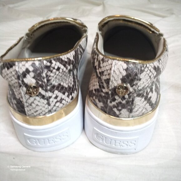 Guess Faux Snakeskin Slip-On Sneakers WOMENS Shoe Gold Trim Tan Brown GUC 8.5M - Picture 10 of 15